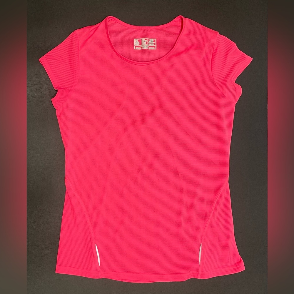 New Balance Activewear Solid Crew Neck Short Sleeves